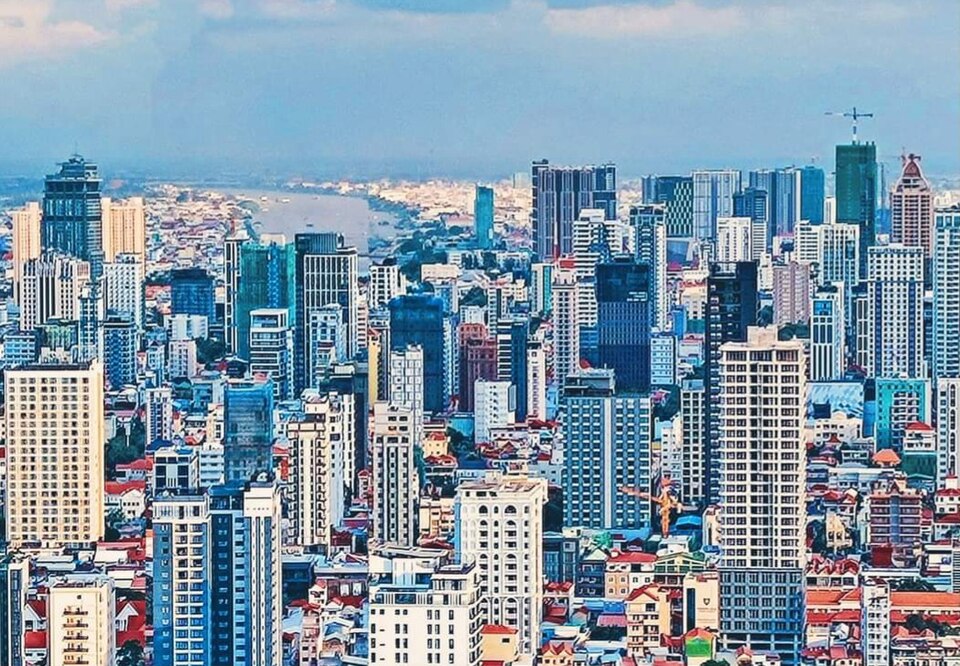 Công chức Campuchia tham gia lớp tập huấn kỹ năng số tại một trung tâm đào tạo ở Phnom Penh